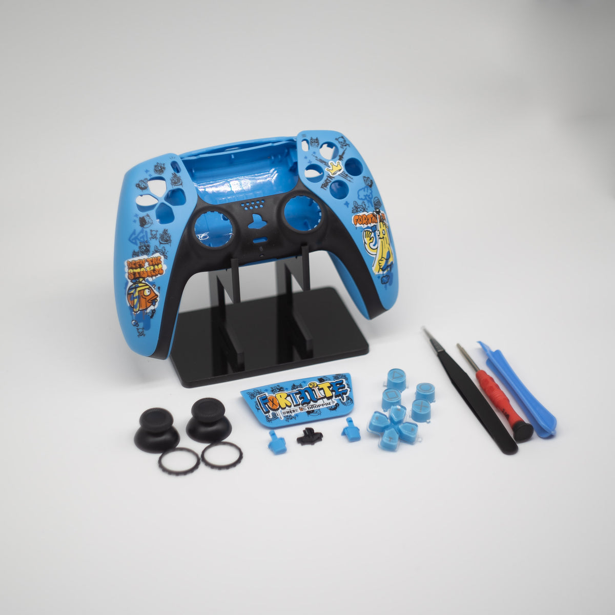 Custom Fortnite PS5 controller shell detail